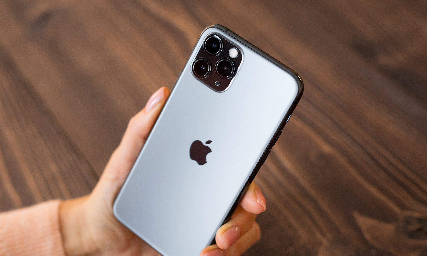 Dynamic Apple Admitted Something On Its Earnings Call That Intel Investors Need To Hear Background in 4K Dynamic Apple Admitted Something On Its Earnings Call That Intel Investors Need To Hear Background in 4K