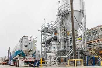 ExxonMobil Starts Operations at Large-Scale Advanced Recycling Facility: https://mms.businesswire.com/media/20221214005206/en/1663896/5/ExxonMobil_Advanced_Recycling_Facility_Baytown_-_Photo_1.jpg