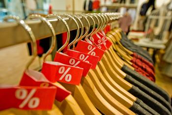 Macy's Slashes Guidance: Buy or Avoid?: https://g.foolcdn.com/editorial/images/734747/clothing-store-shopping-sale.jpg