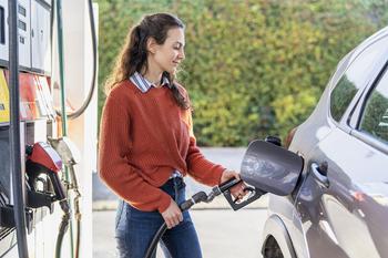 Bull Market Buys: 3 Dividend Stocks to Own for the Long Run: https://g.foolcdn.com/editorial/images/761260/person-pumping-gas-into-car.jpg