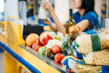 Food fight! Which grocery store stocks will win in 2024?: https://www.marketbeat.com/logos/articles/med_20240124122319_food-fight-which-grocery-store-stocks-will-win-in.jpg
