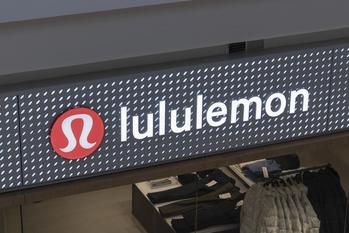 Peloton and Lululemon, Does the Deal Make Sense?: https://www.marketbeat.com/logos/articles/med_20231002072003_peloton-and-lululemon-does-the-deal-make-sense.jpg
