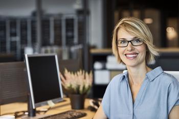 HSA Balances Grew 12% in 2022 -- Here's Why It Pays to Contribute to Yours: https://g.foolcdn.com/editorial/images/744705/woman-30s-smiling-desk-gettyimages-669887816.jpg