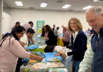 Pitney Bowes Celebrates 20-Year Partnership with Reading Is Fundamental with 20 Events in 20 Cities: https://mms.businesswire.com/media/20240418069331/en/2101953/5/Volunteers_at_Shelton_Event.jpg