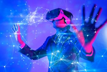 2 Stocks to Invest in Virtual Reality: https://g.foolcdn.com/editorial/images/699738/gettyimages-1348369701.jpg