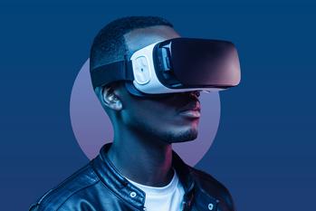 3 Things Apple Can Learn From Meta Platforms About Virtual Reality and the Metaverse: https://g.foolcdn.com/editorial/images/735495/a-person-wearing-a-virtual-reality-headset.jpg