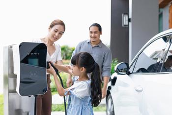Massive News for Plug Power Stock Investors!: https://g.foolcdn.com/editorial/images/762865/a-family-recharges-an-electric-vehicle-in-a-garage.jpg