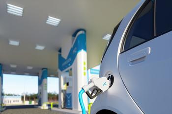 Great News for Plug Power Investors: https://g.foolcdn.com/editorial/images/833461/hydrogen-powered-car-charging.jpg