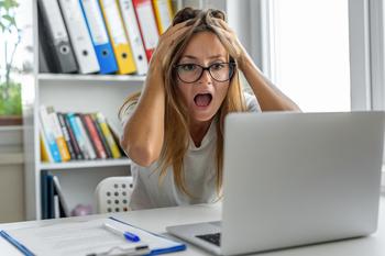 3 Things You Shouldn't Do if the Stock Market Crashes: https://g.foolcdn.com/editorial/images/731686/person-with-hands-on-head-and-looking-at-a-laptop-1.jpg