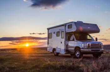 Why Camping World Stock Jumped 20.4% in May: https://g.foolcdn.com/editorial/images/735357/a-motor-home-parked-at-sunset.jpg