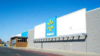 Why Walmart Keeps Trouncing Target: https://g.foolcdn.com/editorial/images/843888/walmart-store-exterior.jpg