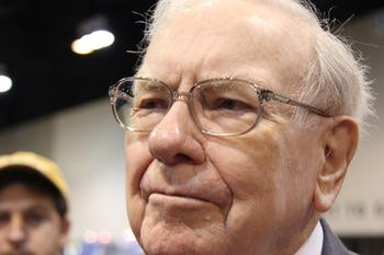 Warren Buffett Called This the Best Valuation Metric of All: Here's What It's Saying About the Stock Market Now.: https://g.foolcdn.com/editorial/images/737740/buffett2-tmf.jpg