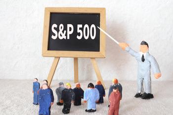 The Smartest S&P 500 ETF to Buy With $500 Right Now: https://g.foolcdn.com/editorial/images/842115/25_04_20-clay-figures-with-a-display-board-with-the-name-sp-500-on-it-_mf-dload-getty-s_p-500-index-fund-1200x800-5b2df79.jpg