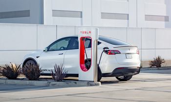 Everyone Is Talking About Tesla -- Is It a Good Long-Term Option?: https://g.foolcdn.com/editorial/images/777330/tesla-car-at-super-charger-station.png