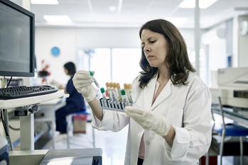 Why Iovance Biotherapeutics Stock Popped Today: https://g.foolcdn.com/editorial/images/759610/lab-scientist-research-test-tubes-experiment-women-in-stem.jpg