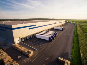 Here's Why Prologis Is a Red Flag for Economic Growth: https://g.foolcdn.com/editorial/images/705677/warehouse.jpg