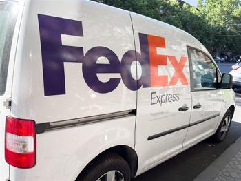 FedEx Stock Has Analysts Upgrading in Bulk, a Sudden Discount: https://www.marketbeat.com/logos/articles/med_20240319091815_fedex-stock-has-analysts-upgrading-in-bulk-a-sudde.jpg