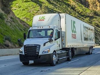 US Foods Supports Emissions Reduction Efforts With Initial Delivery of Battery-Electric Trucks: https://mms.businesswire.com/media/20230214005271/en/1712602/5/EV_Truck_La_Mirada_On_The_Road.jpg
