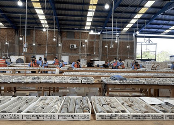 Re-Monetarisierung von Silber in Indien: https://assets.wallstreet-online.de/_media/16544/2025/11/03/size_644_644/vzla-core-lab.png