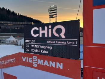 Der FIS Skisprung-Weltcup wird in Lillehammer mit CHiQ als offiziellem Partner eröffnet: https://images.media-outreach.com/Images/Thumb/550x/705512/705512-f221a07569afaa93cb9f6d8e9.jpeg