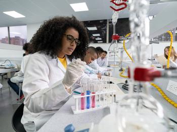 Why Shares of Lantheus Holdings Are Up Thursday: https://g.foolcdn.com/editorial/images/730984/lab-research-scientists-science-test-tube-experiement-women-in-stem.jpg