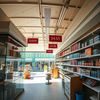 Siemens Aktie: KI-Boom trifft KonzernumbauPhoto, wide shot, wide-angle lens, Retail store, Midday, harsh overhead sunlight, directional sunlightt, photo by Thomas Heaton: https://img.midjourneyapi.xyz/temp/bda07ced-e79e-4489-b731-ada601660c8e.png