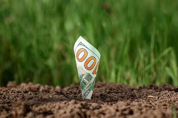 From Dividends to Growth: Why These 3 Stocks Stand Out in 2025: https://www.marketbeat.com/logos/articles/med_20251105093343_dont-ignore-3-firms-with-rising-dividends-and-buy.jpg