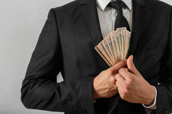 The Best Dividend Stocks to Buy and Hold Forever: https://g.foolcdn.com/editorial/images/841102/gettyimages-1409440844-1201x800-5b2df79.jpg