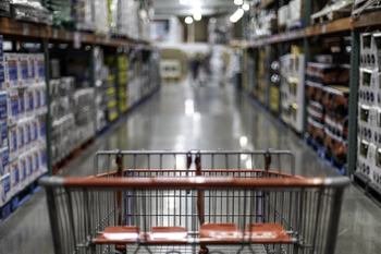 This Costco-Like Retailer Trades at a Much Cheaper Valuation Than Costco. Is It a Buy?: https://g.foolcdn.com/editorial/images/844131/bjs-stock.jpg