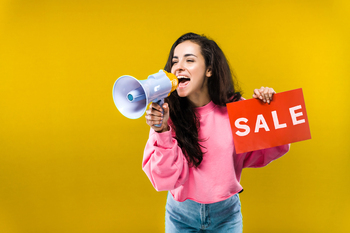 Black Friday Sale for Income Investors: These Ultra-High-Yield Dividend Stocks Are Bargain Buys: https://g.foolcdn.com/editorial/images/844635/woman-holding-sale-sign-and-bullhorn.jpg