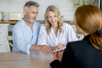2 No-Brainer Fintech Stocks to Buy With $2,000 Right Now: https://g.foolcdn.com/editorial/images/829111/getty-consulting-financial-advisor-adviser-advice-professional.jpg