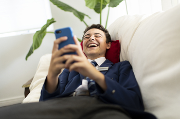 The Best Cryptocurrency to Buy With $100 Right Now: https://g.foolcdn.com/editorial/images/846476/young-investor-smartphone.jpg