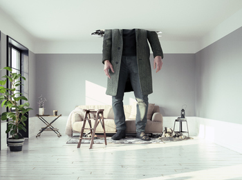3 Reasons to Buy Realty Income Stock Like There's No Tomorrow: https://g.foolcdn.com/editorial/images/848717/22_05_25-a-giant-person-breaking-through-the-ceiling-of-a-living-room-_gettyimages-1089786990.jpg