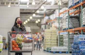 Costco's 2025: 3 Things Investors Should Know Heading Into the New Year: https://g.foolcdn.com/editorial/images/848665/costco-shopping-warehouse-wholesale.jpg