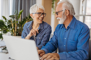 The 1 Thing About Social Security Spousal Benefits All Married Retirees Need to Know: https://g.foolcdn.com/editorial/images/850227/senior-couple-at-laptop-smiling_gettyimages-1323096524.jpg
