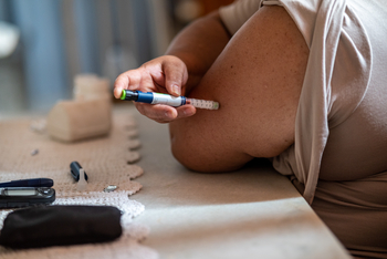 Can Novo Nordisk Unseat Eli Lilly as the Weight Loss Drug Leader in 2026?: https://g.foolcdn.com/editorial/images/847967/patient-self-administering-a-shot.jpg