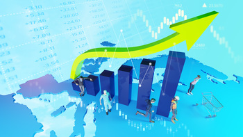 QQQ vs VOO: What's the Better ETF Buy?: https://g.foolcdn.com/editorial/images/851296/gettyimages-1293582790.jpg