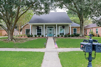 Should You Own a Home in Retirement?: https://g.foolcdn.com/editorial/images/851569/house_gettyimages-1332179910.jpg