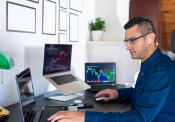 If You're Not Saving for Retirement in 1 of These Accounts, You're Making a Huge Mistake: https://g.foolcdn.com/editorial/images/851822/man-30s-laptop-gettyimages-1296463085.jpg