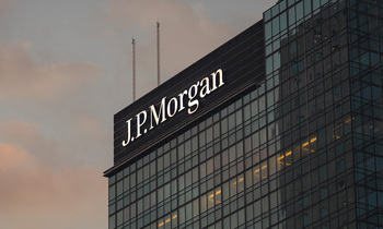 Is JPMorgan Chase Stock a Millionaire-Maker?: https://g.foolcdn.com/editorial/images/852116/jpmorgan-logo-hong-kong-logo-sunset.jpg