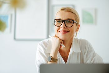 Here's How I Hope to Use My Social Security Benefits in Retirement: https://g.foolcdn.com/editorial/images/851946/woman-40s-laptop-smiling-gettyimages-1432899269.jpg