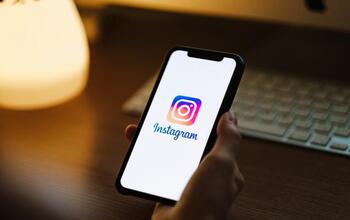 Meta Platforms is Overvalued at 6.01X PS: Buy or Hold the Stock?: https://staticx-tuner.zacks.com/images/articles/main/bb/2726.jpg