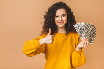 3 No-Brainer Dividend Stocks to Buy Right Now If You Want More Passive Income in 2026: https://g.foolcdn.com/editorial/images/850501/22_06_16-a-person-holding-a-fan-of-money-and-holding-up-a-thumbs-up-sign-_gettyimages-1215140052.jpg