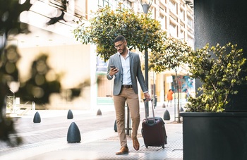 This Global Hotel Stock Is Back on Track and Growing Like Gangbusters: https://g.foolcdn.com/editorial/images/853831/hotel-traveler-getty.jpg