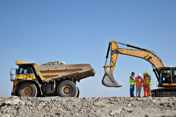 Could Buying Fluor Stock Today Set You Up for Life?​: https://g.foolcdn.com/editorial/images/850395/24_02_13-a-dump-truck-being-loaded-with-materials-_mf-dload-gettyimages-164852873-1201x800-5b2df79.jpg