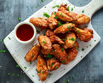 Wingstop's Traffic Slowdown Tests Franchise Economics: https://g.foolcdn.com/editorial/images/854326/chicken-wings-restaurant-food-buffalo-wild-wings.jpg