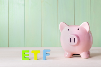 It Just Got Cheaper to Own This Beloved Vanguard Dividend ETF: https://g.foolcdn.com/editorial/images/854427/gettyimages-484808974-1.jpg