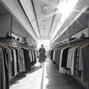 MAG7-Aktien: Zu günstig, um ignoriert zu werden?Photo, wide shot, wide-angle lens,  Fashion store, Midday, harsh overhead sunlight, directional sunlightt, photo by Ansel Adams: https://img.theapi.app/temp/4103ce22-87d6-4bef-ba44-0baf5ab280bb.png