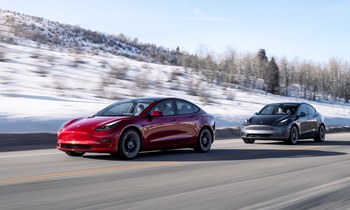 BYD Just Announced 5-Minute EV Charging. Should Tesla Investors Be Concerned?: https://g.foolcdn.com/editorial/images/860003/two-teslas-in-a-line-driving-on-road.png