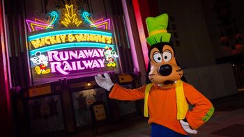 Oscars? Disney Doesn't Need No Stinkin' Oscar.: https://g.foolcdn.com/editorial/images/860890/dismickeyminniegoofy.jpg